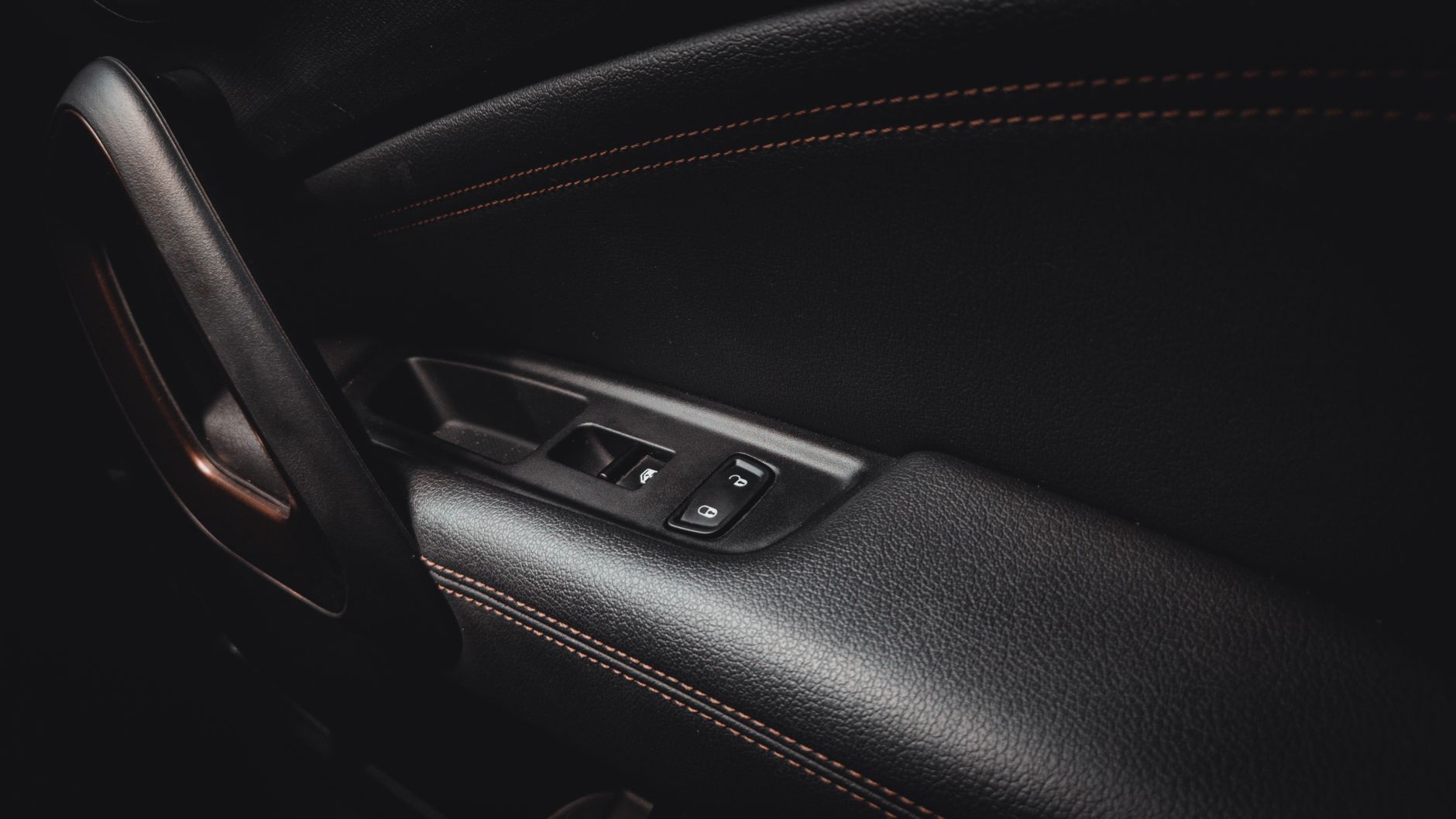 Engine Bay Clean – Converse